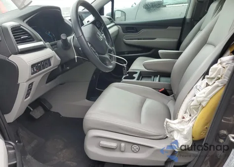 2019 Honda Odyssey Exl z USA, uszkodzony, nr VIN 5FNRL6H74KB069409